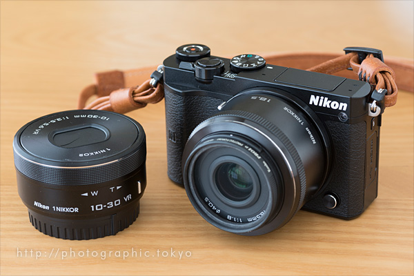 Nikon1J5本体と標準単焦点とズーム